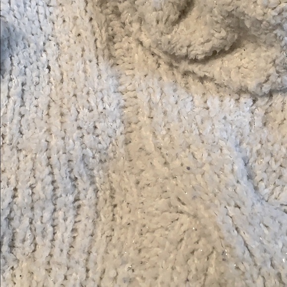 Xoxo Jeans white cable knit cowl neck sweater - Picture 6 of 7